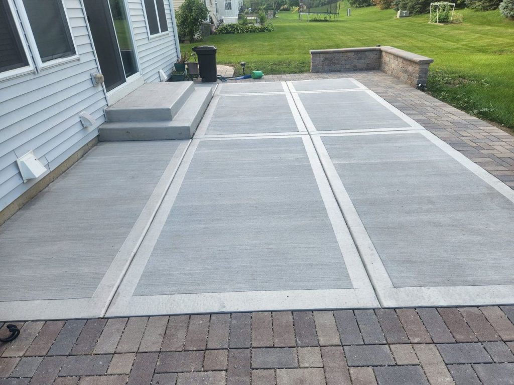 Concrete Patio Paver Border